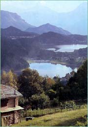 Altopiano di Pinè - Veduta laghi Serraia e Piazze